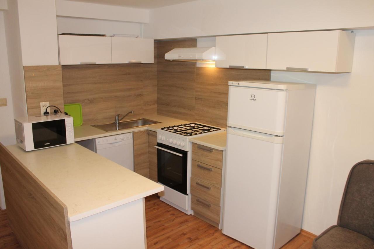 Suterenovy Apartman V Centre Пьештяни Экстерьер фото